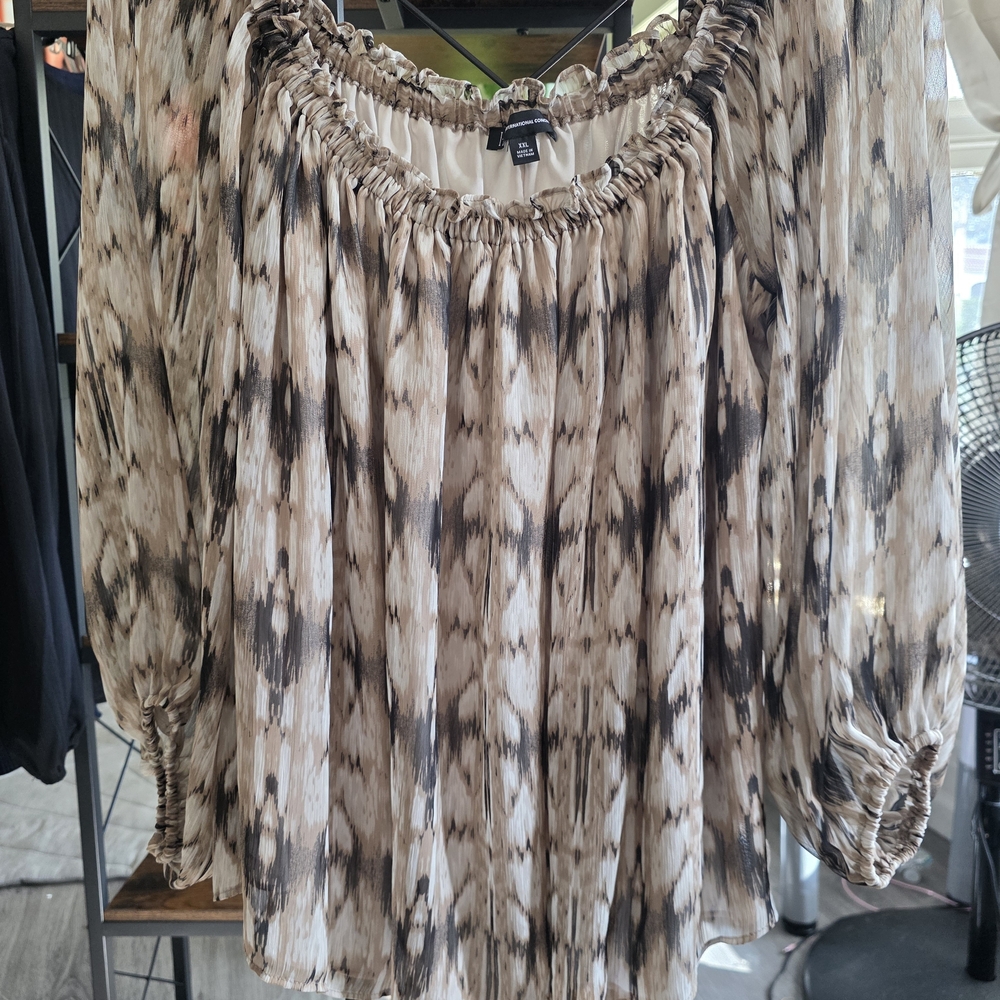 INC International Concepts Women's Blouse in Black and Cream